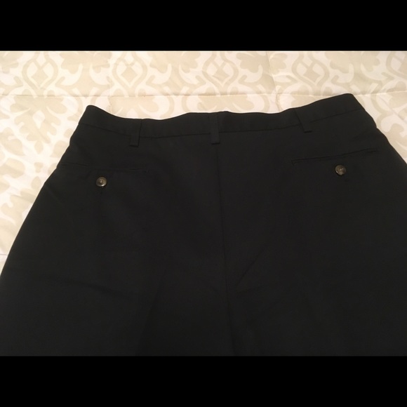 🟣Haggar Shorts - Picture 2 of 2